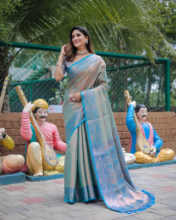 Sea_Blue_Fabulous_Kanjivaram_Silk_Saree_With_Blouse_Piece_Attached